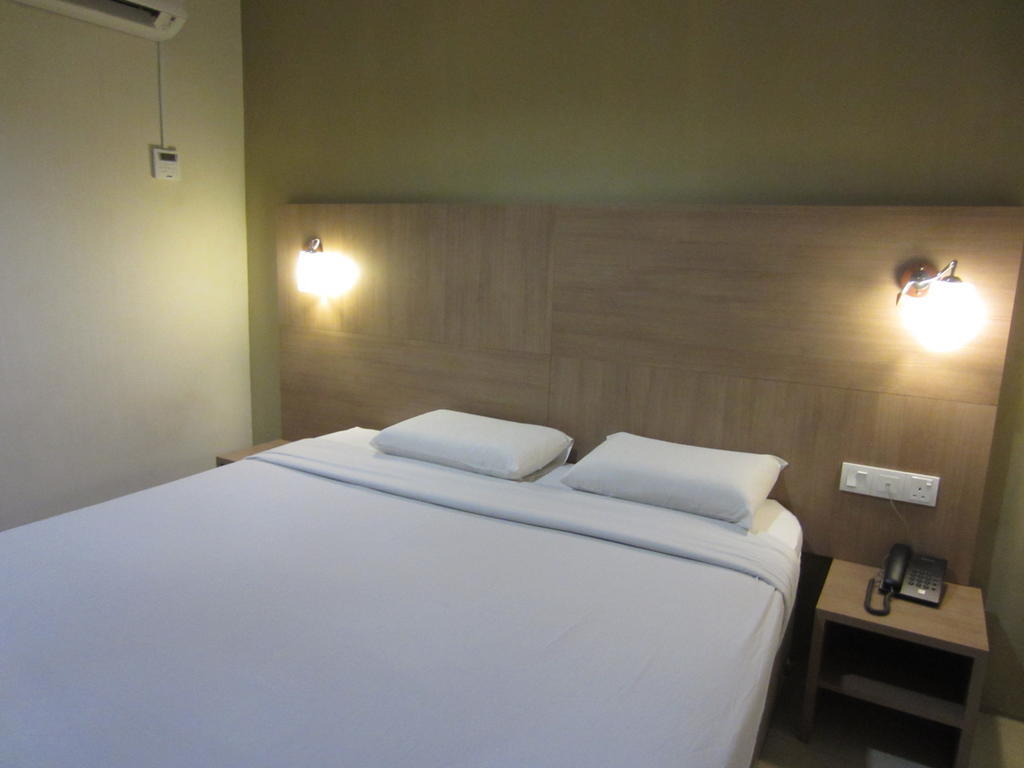 Radiant Hotel Sitiawan Zimmer foto