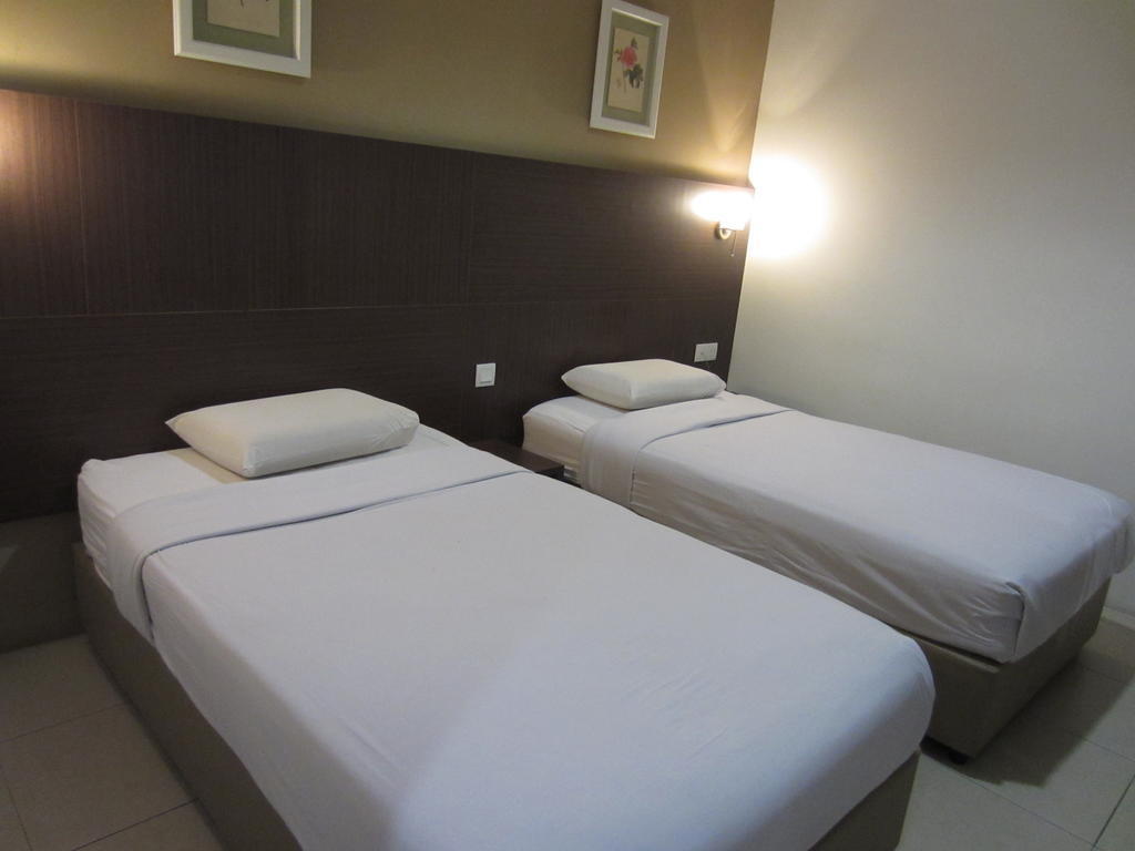 Radiant Hotel Sitiawan Zimmer foto